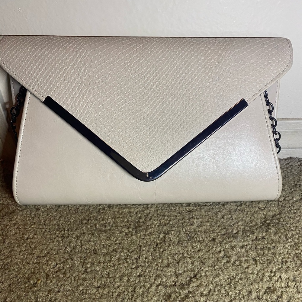 Cream Clutch